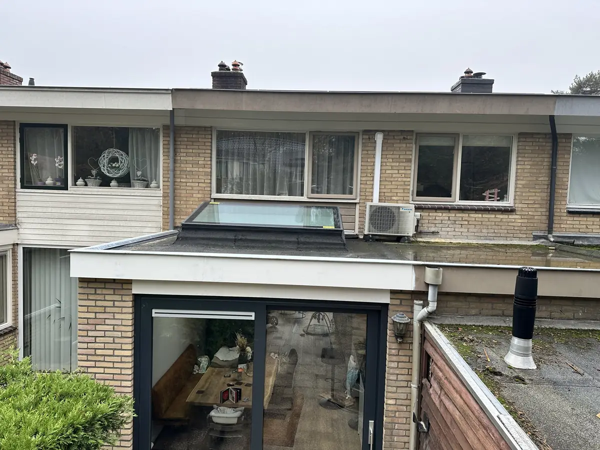 Aanbouw met lichtkoepel in Ede