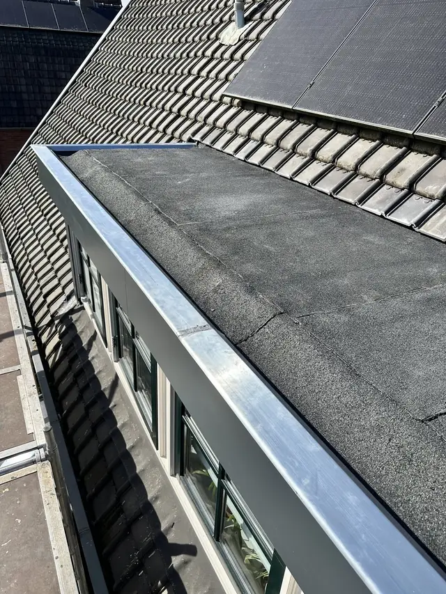 Dakkapel gerenoveerd, foto 7 van 11