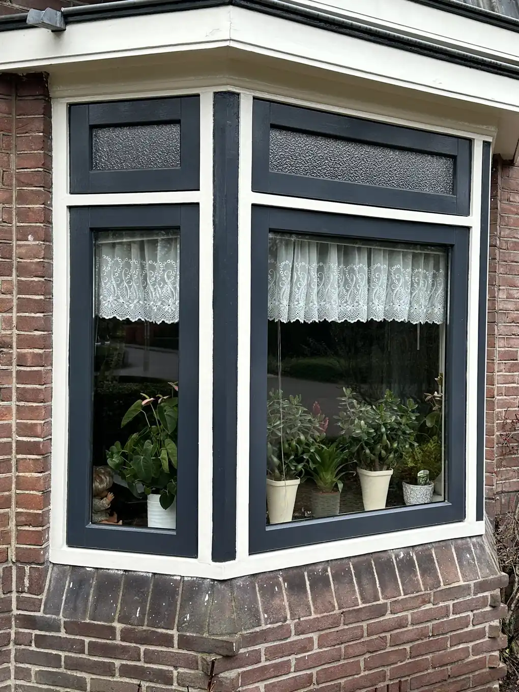 Draairamen en beglazing vervangen in Bennekom
