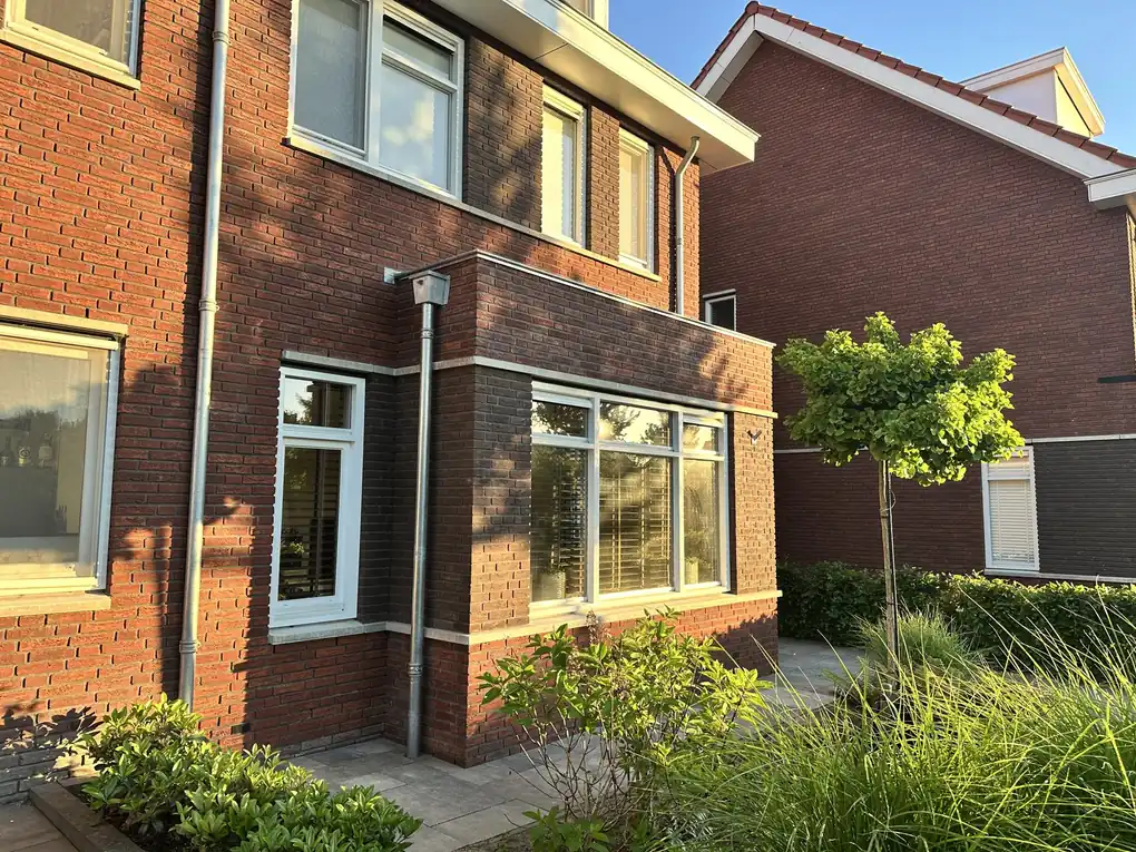 Erker aangebouwd in Ede