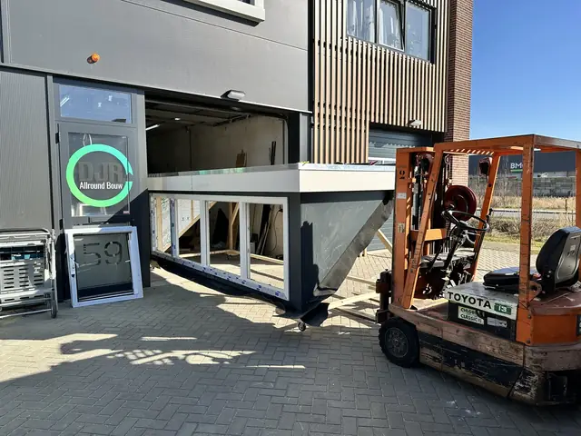 Prefab dakkapel, met de kraan geplaatst, foto 4 van 14