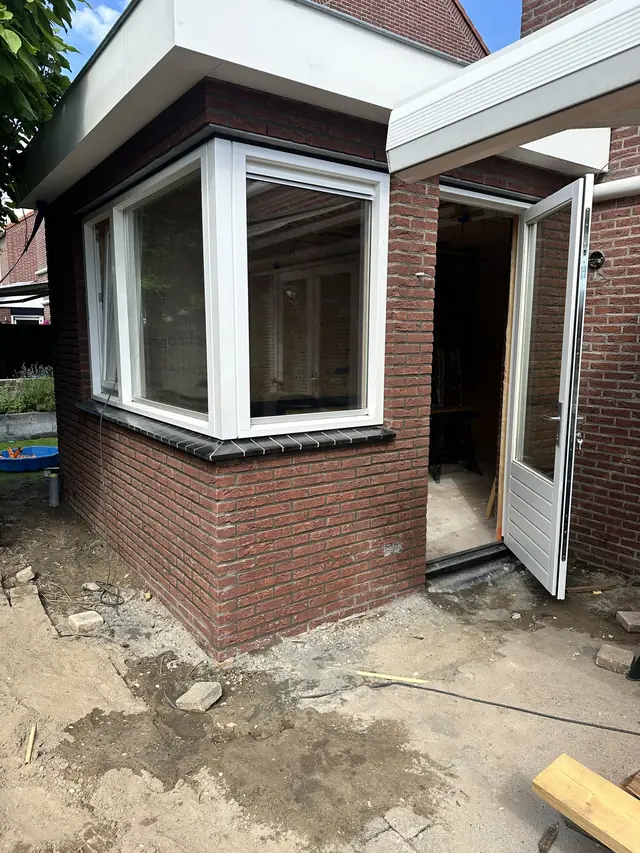 Woninguitbreiding van fundering tot afwerking, foto 24 van 36